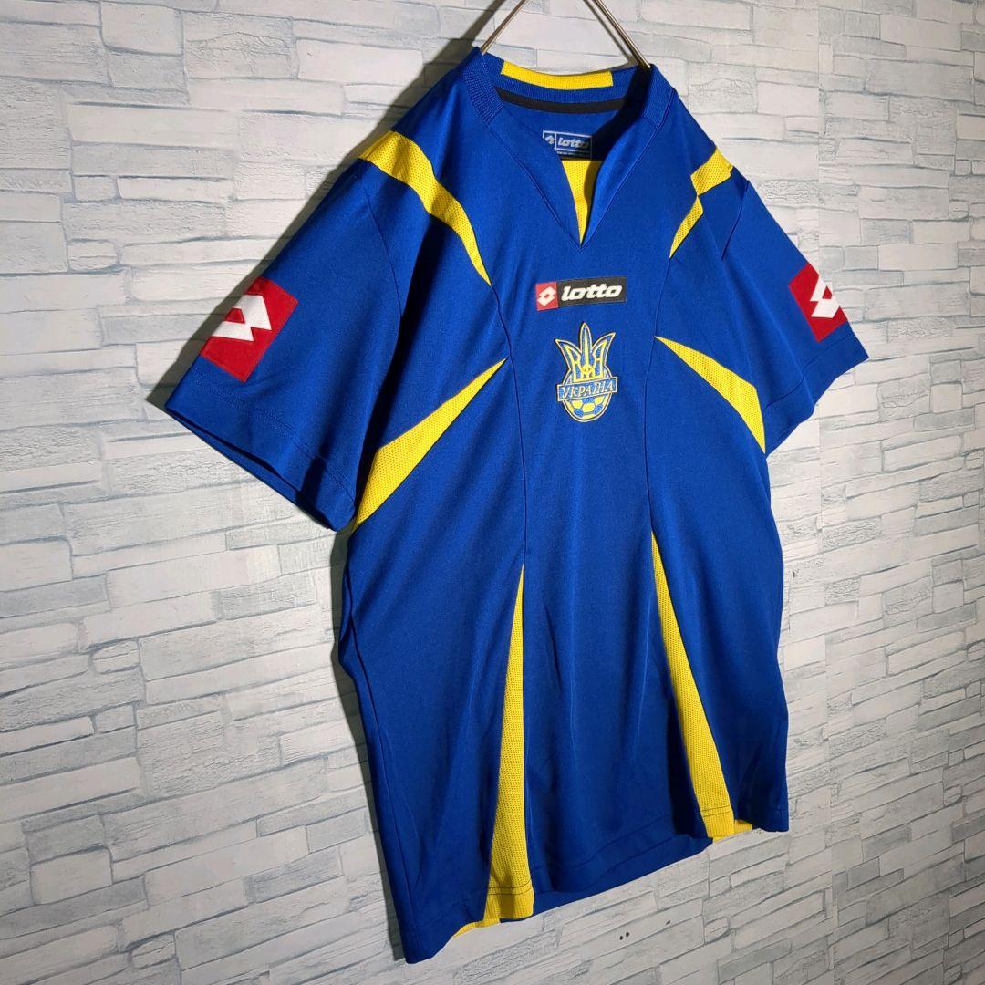 古着 ウクライナ代表 ゲームシャツ サッカー センターロゴ 刺繍 US M