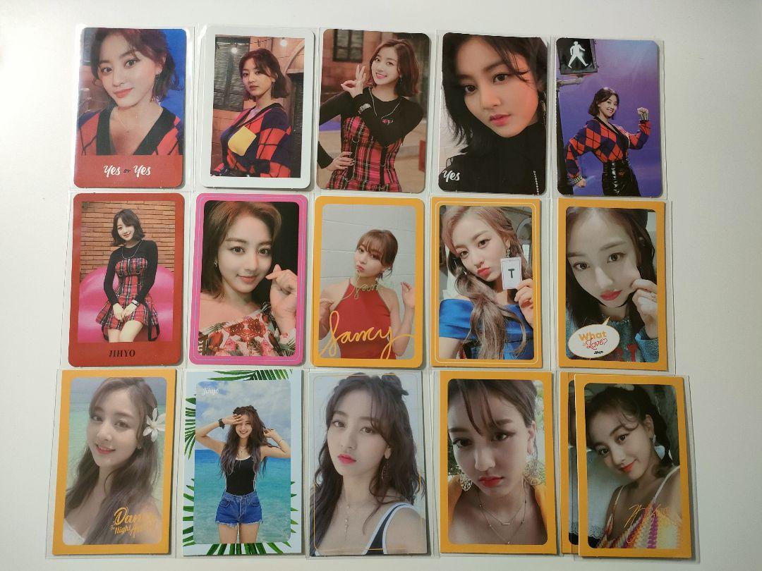 TWICE ジヒョ トレカ ステッカー | Faites vos achats sur Mercari